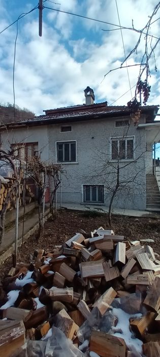 Етаж от къща гр.Девин