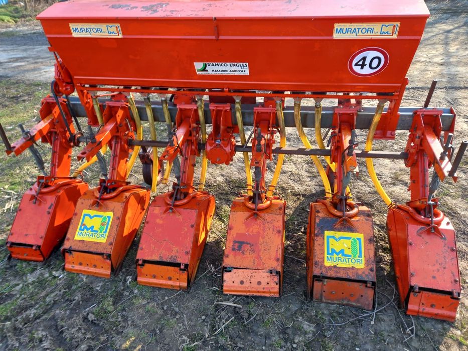 Prasitoare cu freza si ferilizator