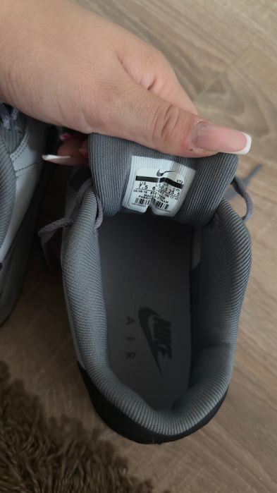 Обувки nike черно и сиво