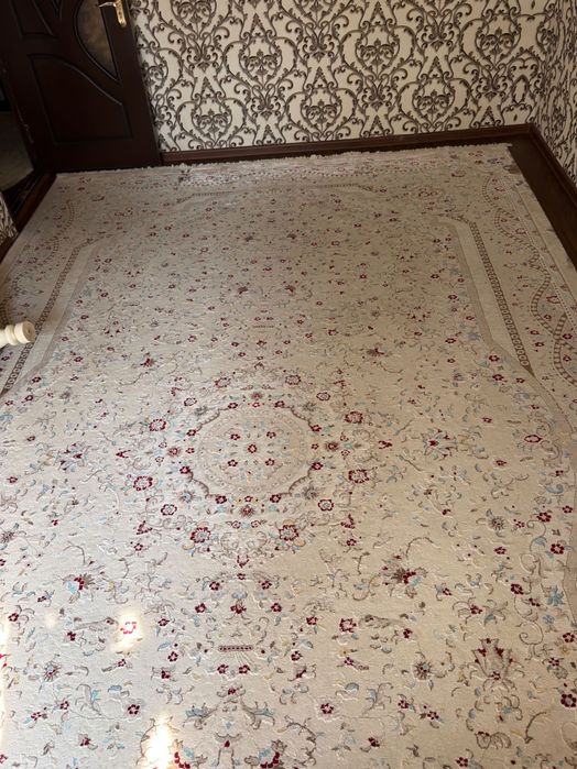 Гилам сотилади б/у