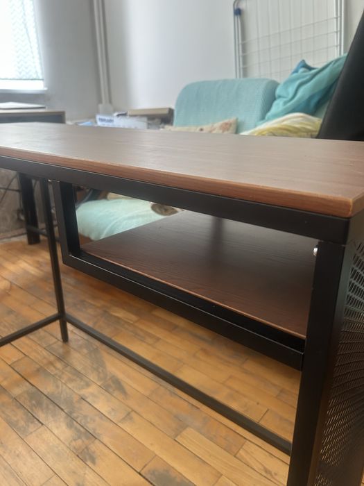 Бюро за лаптоп от Икеа