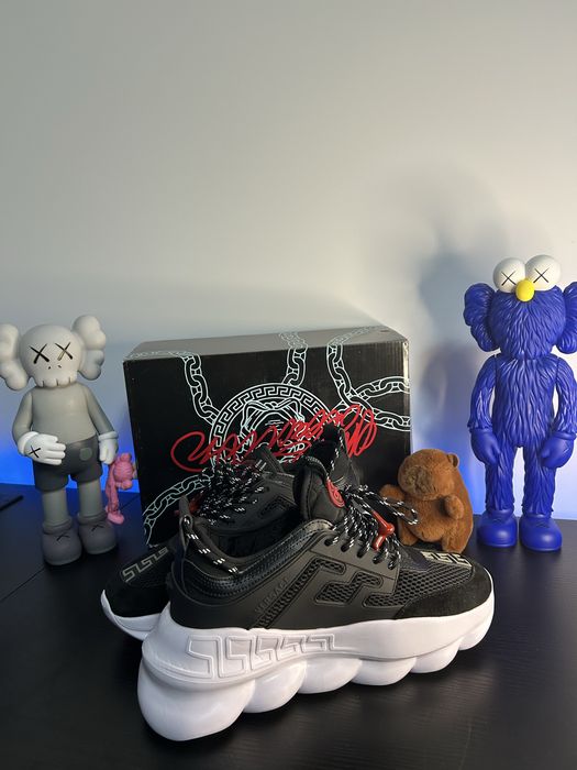 Versace Chain Reaction