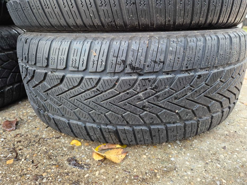 4 Anvelope de IARNA - 225/55/16 - Semperit - Stare buna DOT 2013