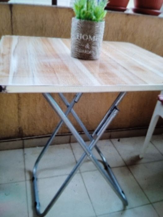 Сгъваеми маси нови