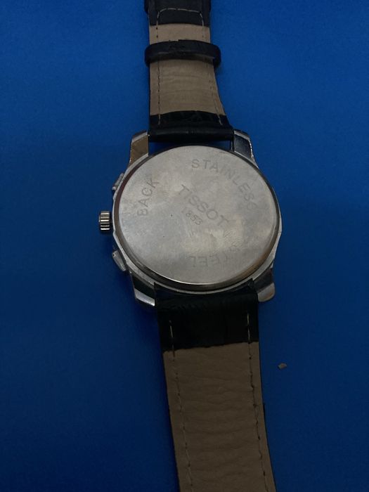 Мужские часы 2 за 4