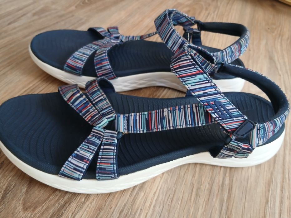 Сандали Skechers 42 номер