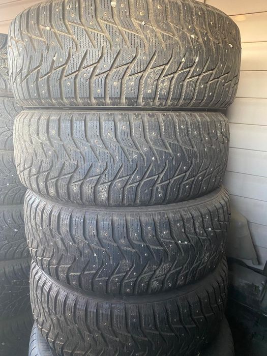 Продам зимние шины SAILUN 215/55/R17