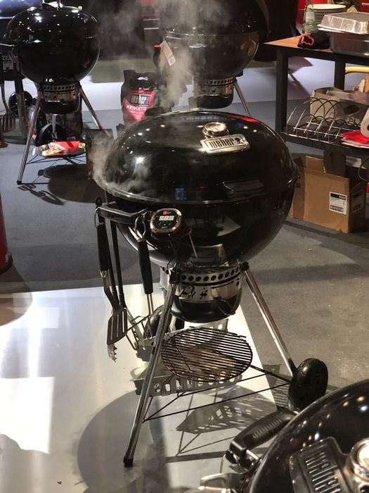 Угольный гриль weber master touch E-5770 premium