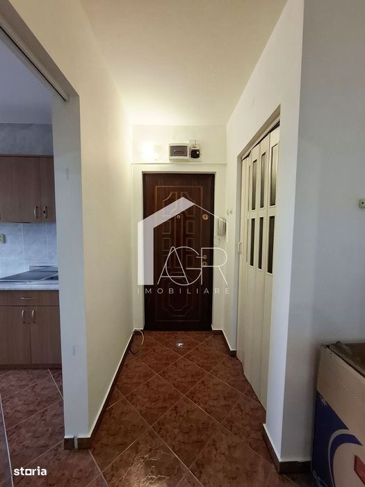 Apartament cu 2 camere, semidecomandat, Ultracentral