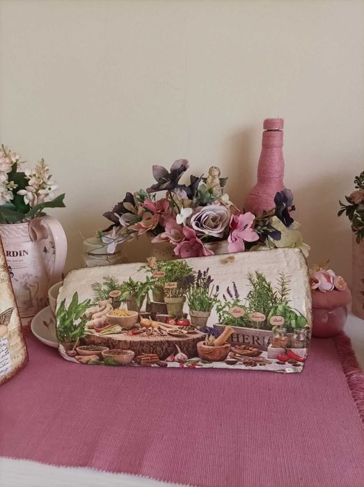 Икони (върху турска керемида) -Арх.Михаил Дева Мария, св. Киприян