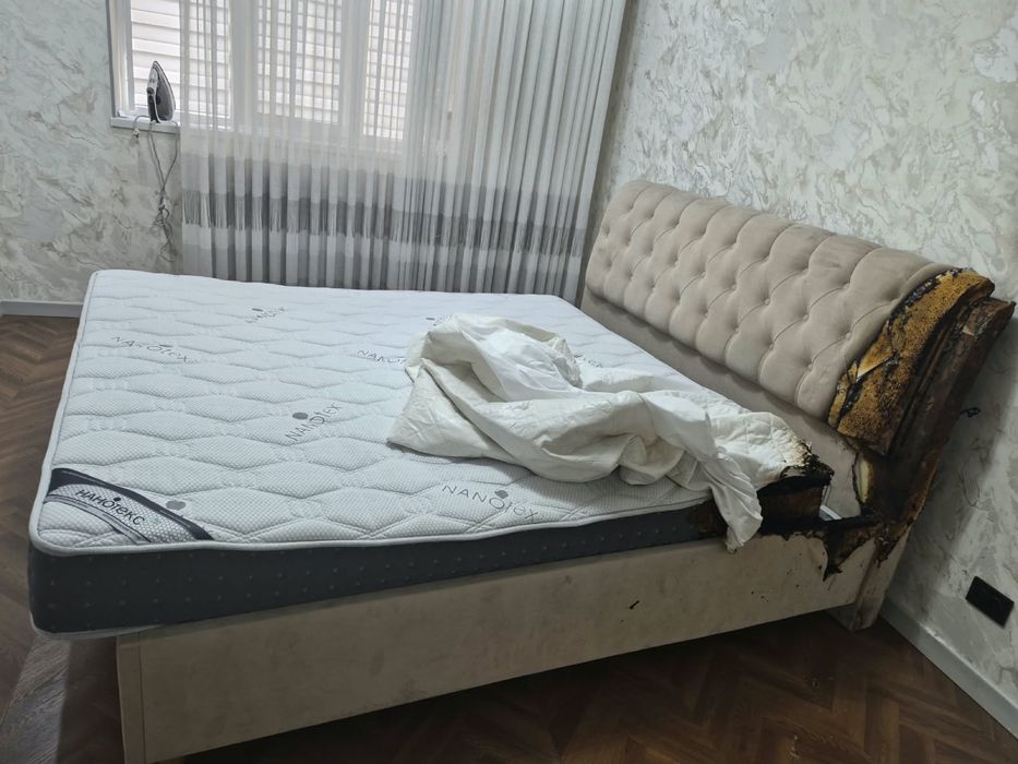 Кровать для спальни, продать срочно!