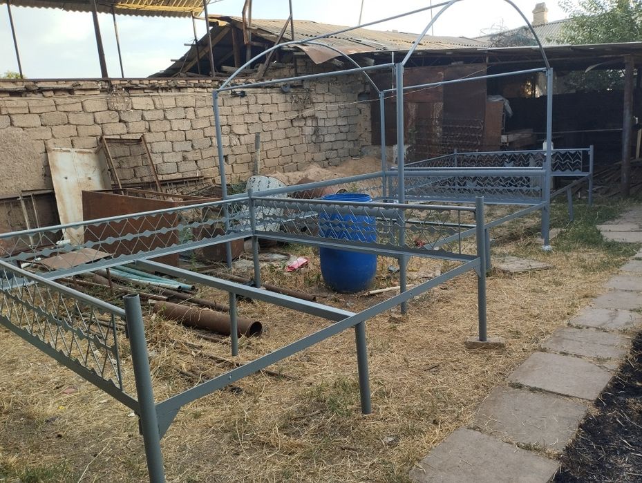 Тапчан 2.5 × 2.5 метрли  разборни ишлатмаган ески уголок  бакуват