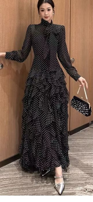 Платья вечерняя гороховое