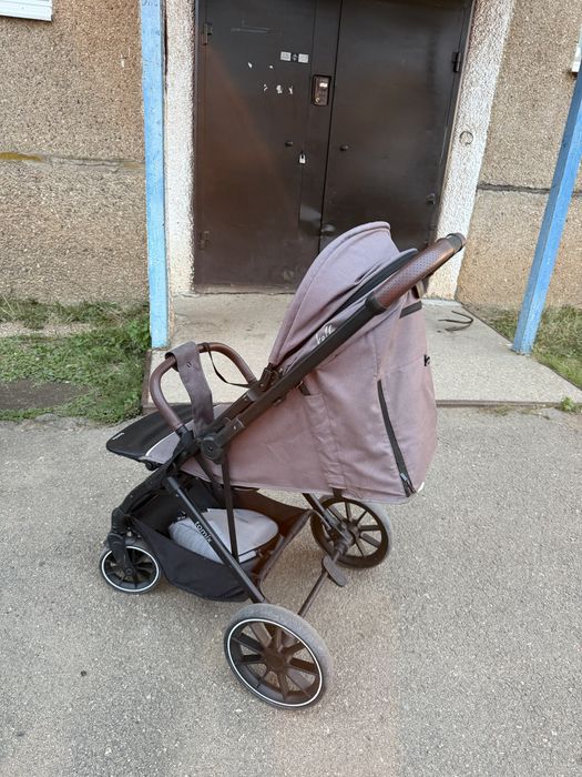 Продам коляску Tomix