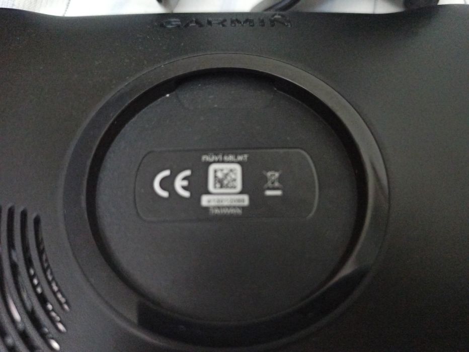 Навигация Garmin nüvi 68 за цяла Европа 6,6"инча зарядно, стойка