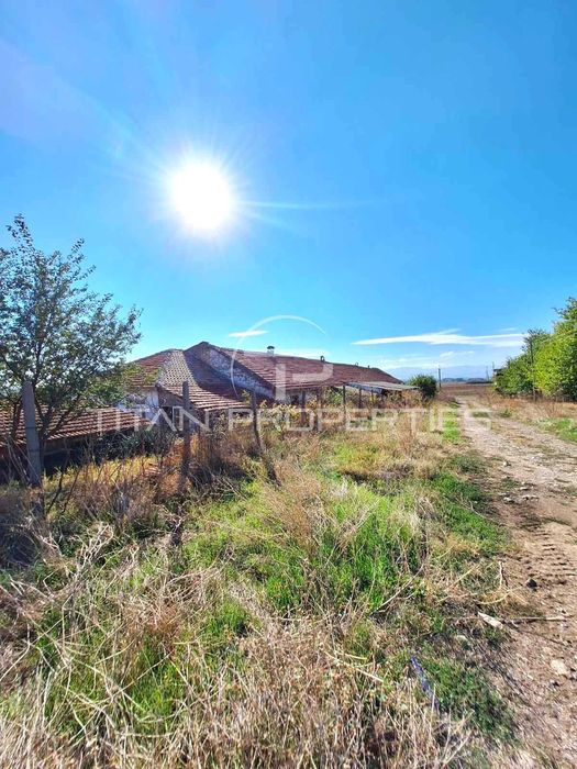 Продава се Промишлена сграда в с. Богданица, Област Пловдив - 3535 кв.м за 15 €/кв.м - Снимка #3