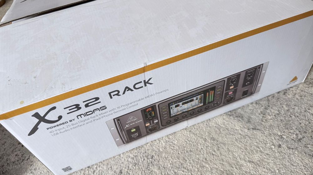 Mixer digital Behringer X32 de rack router wi-fi inclus