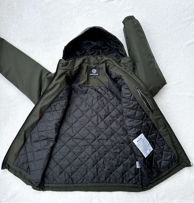 Мъжко тънко яке Stone Island - размер L, КАТО НОВО