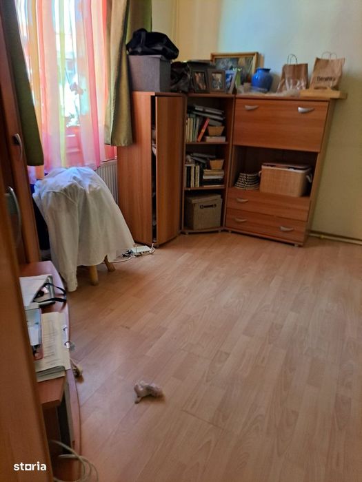 Apartament la casa cu 3 camere in zona Piața Decebal — fotografia 3