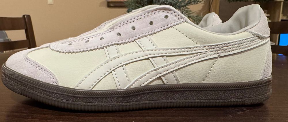 Нов Onitsuka tiger маратонки.