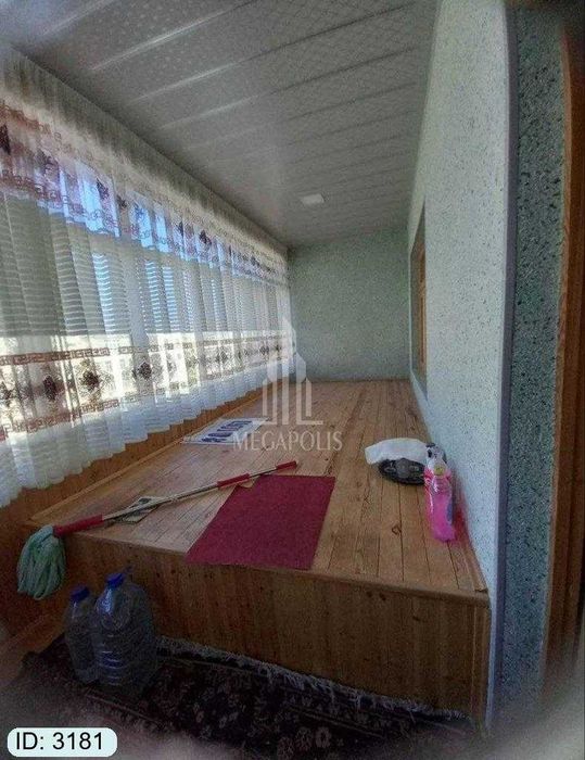 5 mikr somiy mirxan tarafda 4 xona tayyor kvartira sotiladi №3181