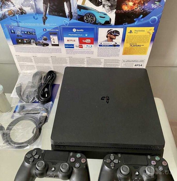 Sony Playstation 4 Slim 1TB+Oyinlar+joystic+optom narxlarda