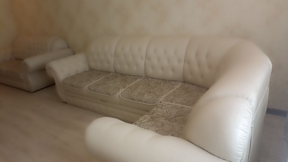 Продам Диваны кожаные