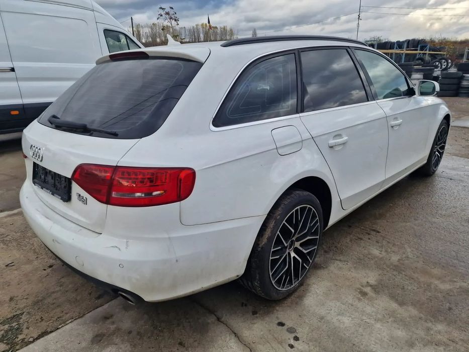 Dezmembram Audi A4 B8, an 2011, 2.7 TDI euro 5 cod CGK, cutie manuala