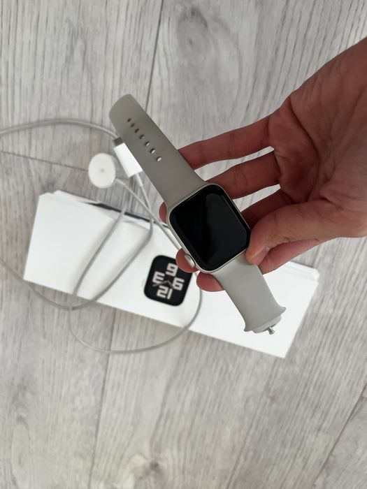 Apple watch se 40мм
