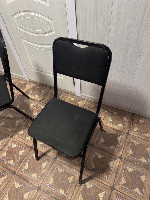 Оддий стулл сотилади