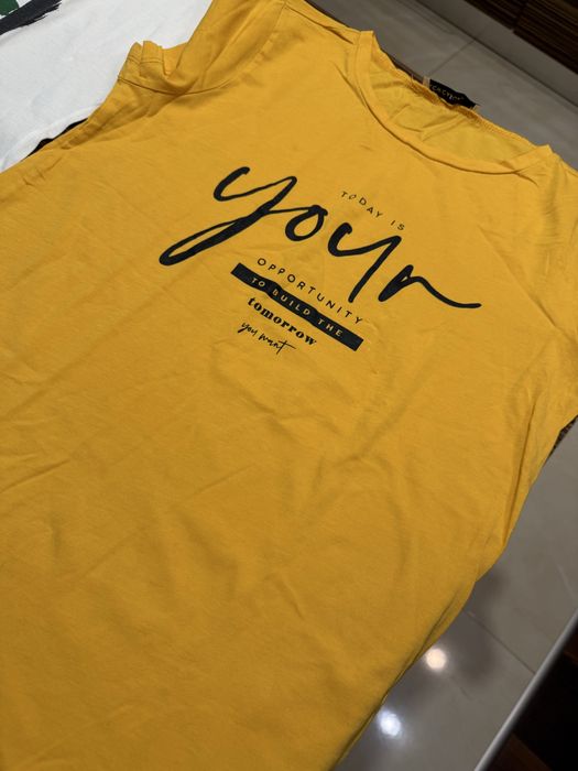 Комплект тениски, размер С, 9€ за три броя