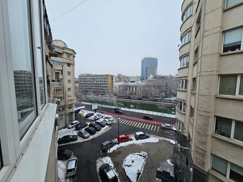 Apartament Modern, cu Vedere la DAMBOVITA- STIL & ELEGANTA