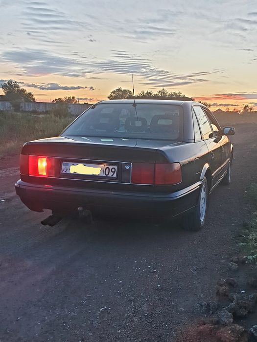 Продам Audi 100 кузов c4, 1993г.в.