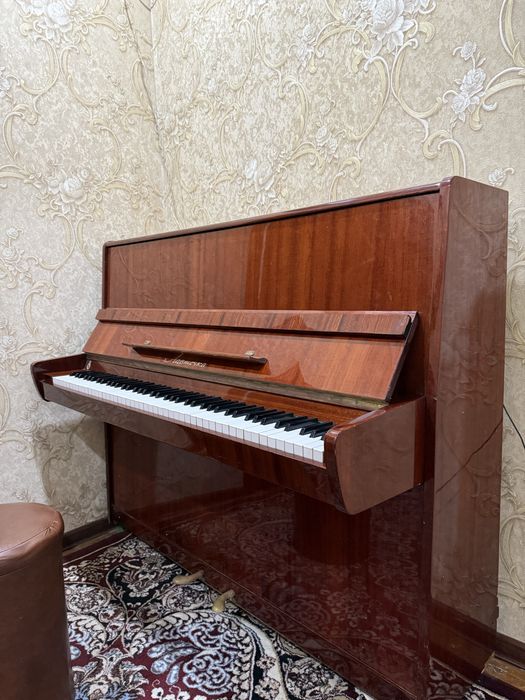 FortePiano sotiladi manzil buxoro ismini bilganla buni biladi
