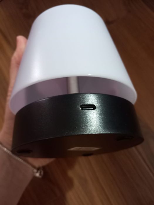 Lampa touch cu usb