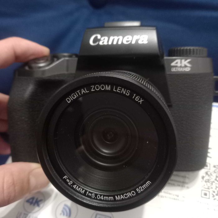 Aparat foto digital 4k, 64MP, NEUTILIZAT, card 64GB inclus--Ca nou.