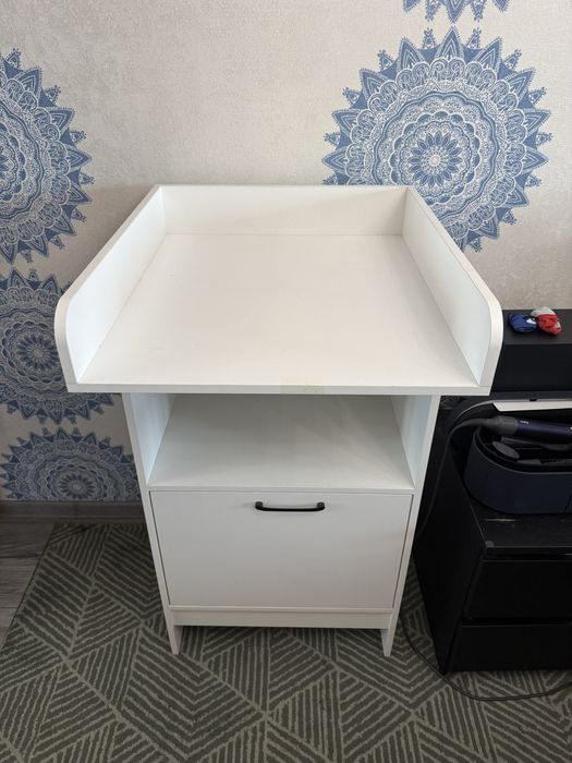 Пеленальный стол