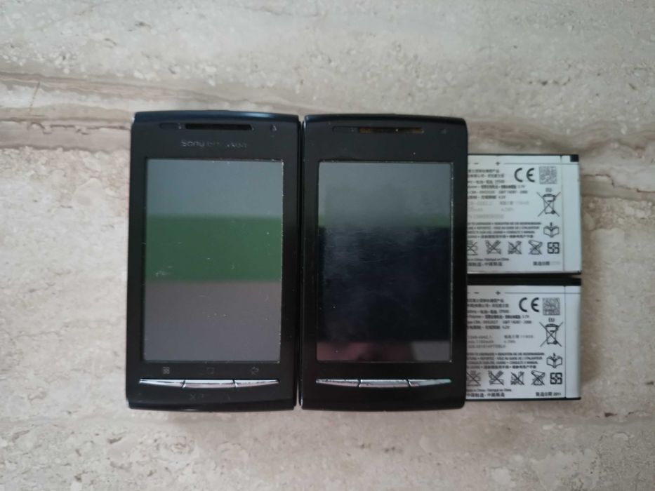 Продавам 2бр. телефона Sony Ericson Experia 8Ericson-ЗА ЧАСТИ