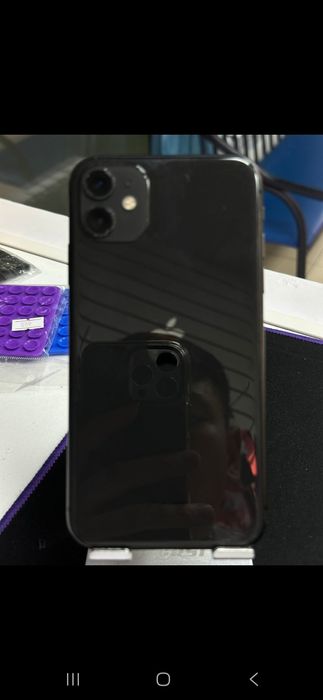 Продам айфон 11 срочно