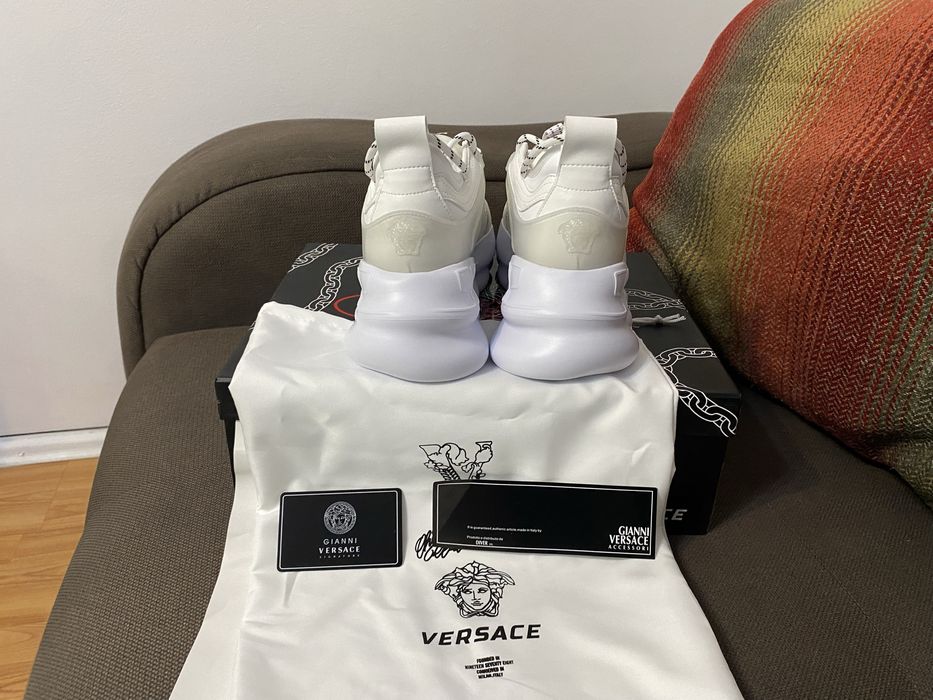 Versace Chain Reaction