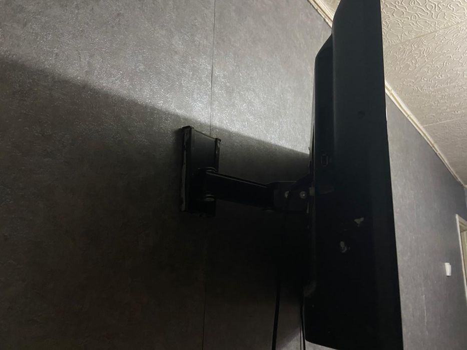 Продам телевизор