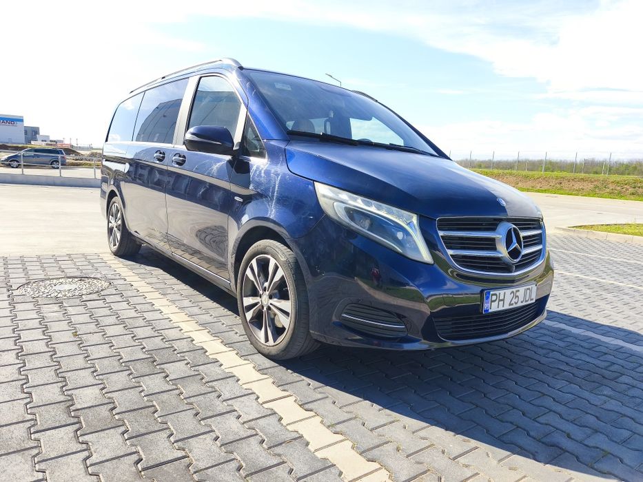 Mercedes Benz V220