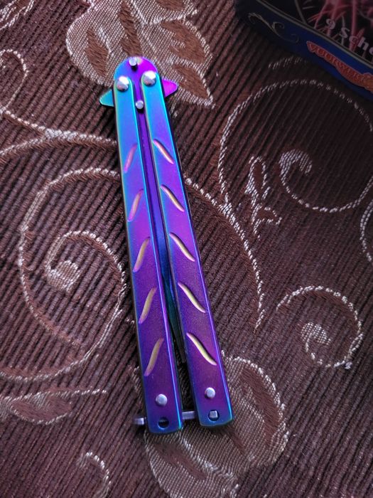 Briceag ascuțit rainbow