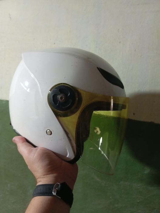 Продам шлем для мотоцикла или скутера не дорого