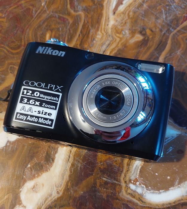 Aparat foto digital Nikon Coolpix L22