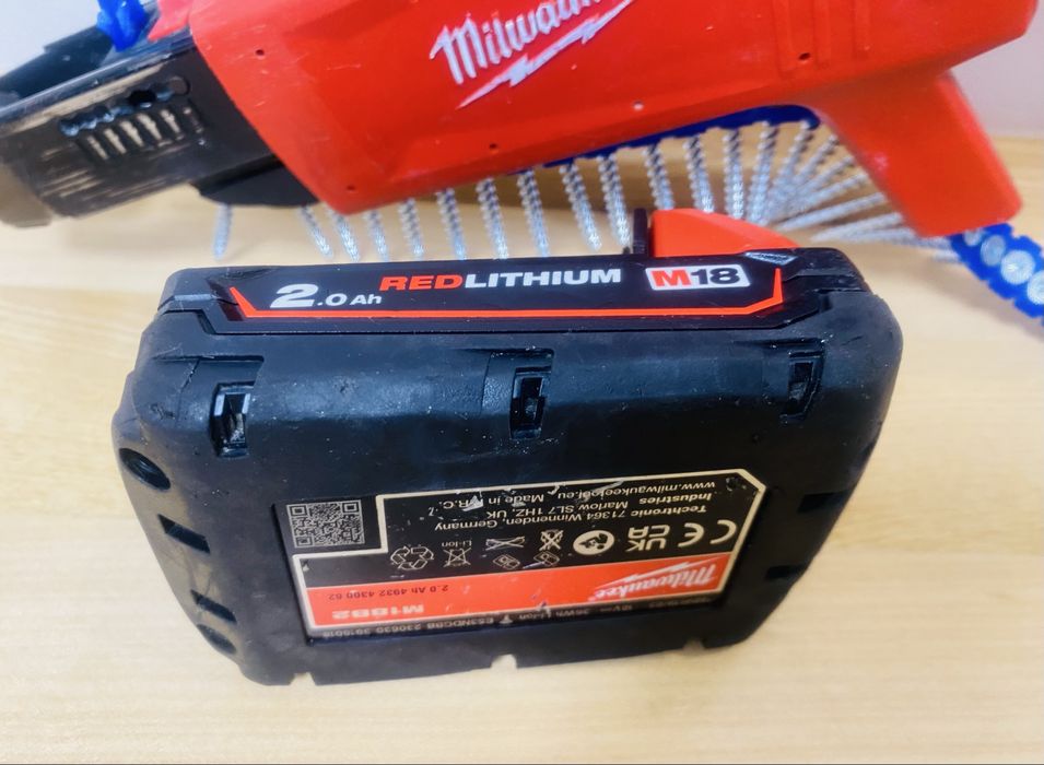 Milwaukee filetanta negrese M 18 FSG