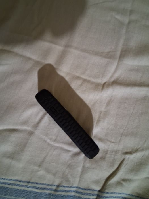 Продавам телефон CAT B 25