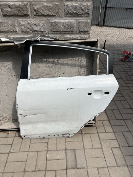 Двери Kia Rio xline