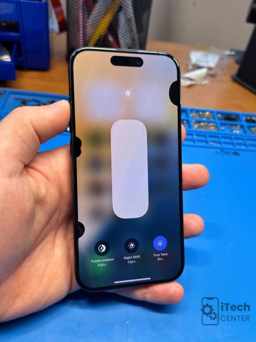 Оригинален дисплей за iPhone 15 PRO, със забележка!