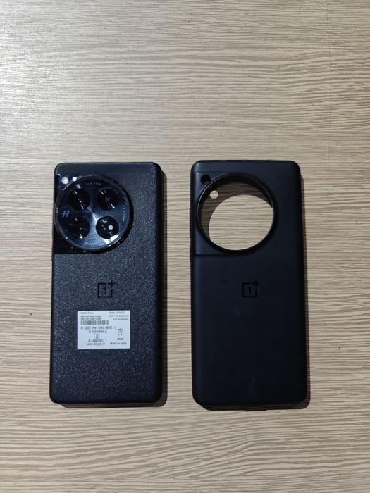 Здравствуйте продается смартфон OnePlus 12.